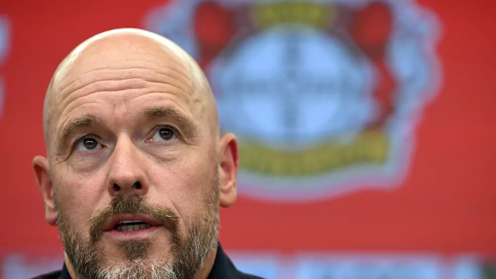 FILED - 26 May 2025, North Rhine-Westphalia, Leverkusen: Erik ten Hag, then new coach of Bayer 04 Leverkusen, reacts during the press confere Bayer Leverkusen have parted ways with coach Erik ten Hag after just two months on the job, the Bundesliga club said on platform X.nce for his introduction. Photo: Federico Gambarini/dpa
