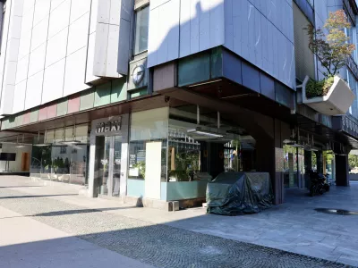 Kavarna Maximarket, prazna, najemik Foto: Jaka Gasar 