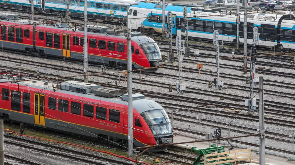 Zamujena priložnost: hitra železniška proga je še zelo oddaljena