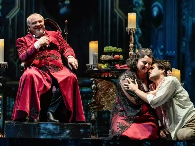 GLASBAGiacomo PucciniToscaOpera in balet SNG Maribor, Pier francesco Maestrini, režiser; Simon Krečič, dirigent; Rebeka Lokar, Tosca