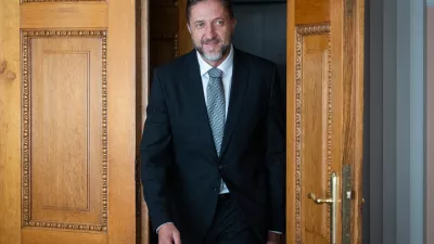 Ljubljana, ministrstvo za finance.Srecanje evropske komisarke za siritev Marte Kos in financnega ministra Klemna Bostjancica.Minister za finance Klemen Bostjancic.