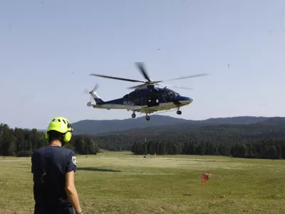 28.8.2025 - Policija - Policijski helikopter -  policijski kamp za srednješolceFoto: Luka Cjuha