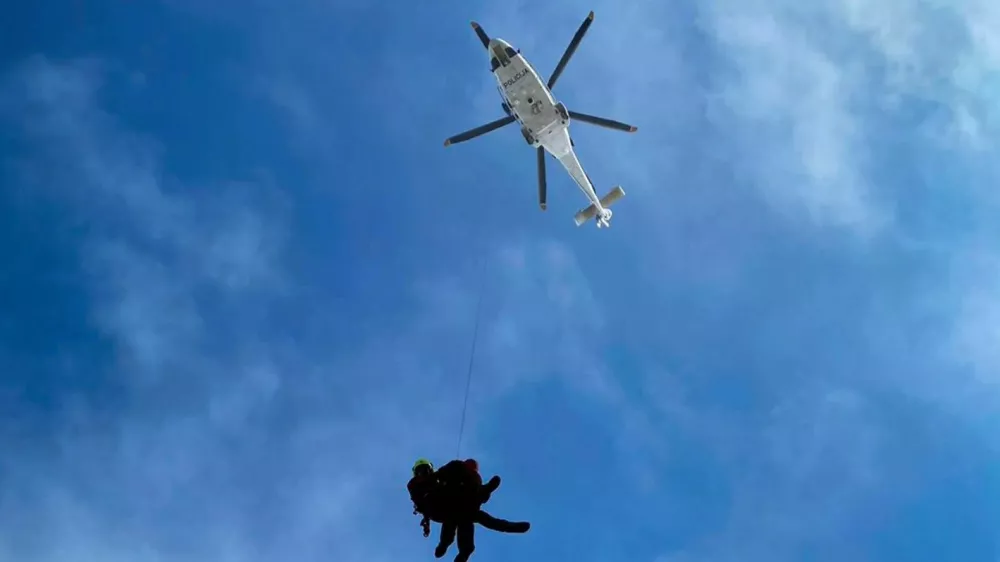 gorsko reševanje s helikopterjem