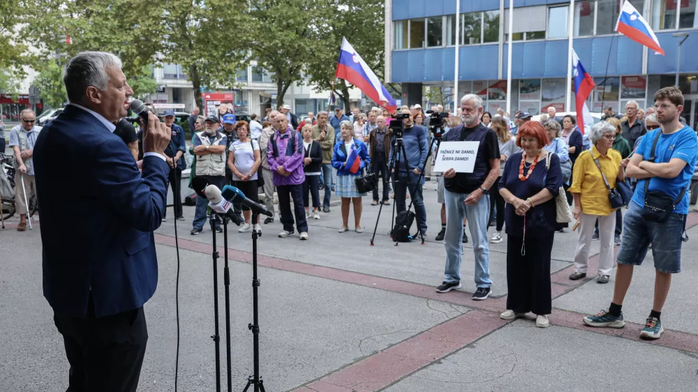 Aleš Primc- 04.09.2025 - Shod proti Jankovićevi gradnji nevarne garažne hiše pod Ljubljansko tržnico//FOTO: Jaka Gasar