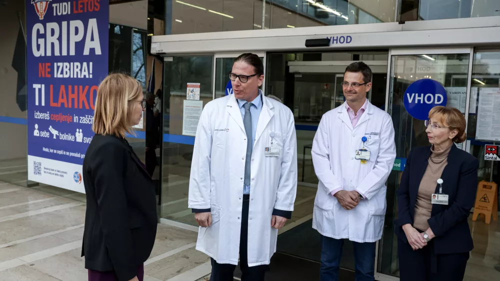 Valentina Prevolnik Rupel, Marko Jug- 12.03.2025 - ministrica za zdravje Valentina Prevolnik Rupel si je na delovnem obisku v Univerzitetnem kliničnem centru (UKC) ogledala tekoče investicije//FOTO: Jaka Gasar