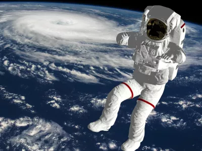 Goljufije zdaj sežejo že onkraj našega planeta. / Foto: Istock