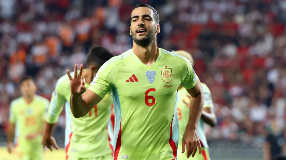 Soccer Football - World Cup - UEFA Qualifiers - Group E - Turkey v Spain - Konya Buyuksehir Arena, Konya, Turkey - September 7, 2025 Spain's Mikel Merino celebrates scoring their fifth goal REUTERS/Murad Sezer