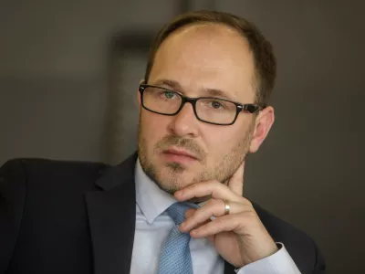 (PORTRET) Kdo je Jernej Vrtovec, novi predsednik stranke NSi?