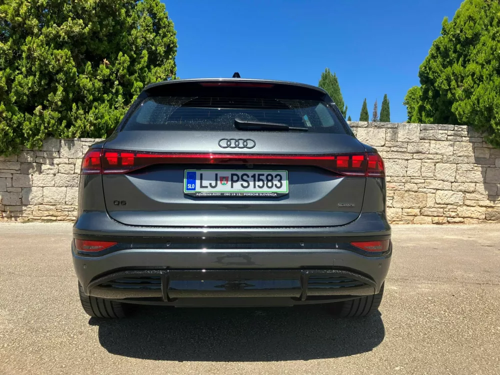 Audijev veliki športni terenec: Ko te vse navduši, le cena ne