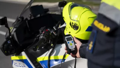 prometni nadzorpolicija - simbolična fotografijaprometna policijavarnost v prometupolicija na motorjihmotoristična policijaprehitri voznikiavtocestna policijaalkotestalkohol v prometu08.04.2025 Policijski nadzor, počivališče PovodjeFOTO: Nik Erik Neubauer
