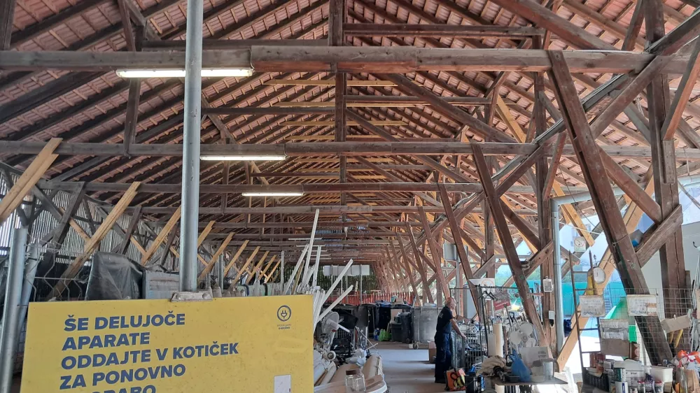 Zbirni center Povšetova, Voka - SnagaFoto: Miha K. Turk 