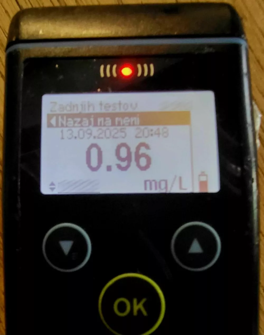 Vozniku e-skiroja, ki je večkrat padel, so namerili več kot 2 promili alkohola v krvi. 