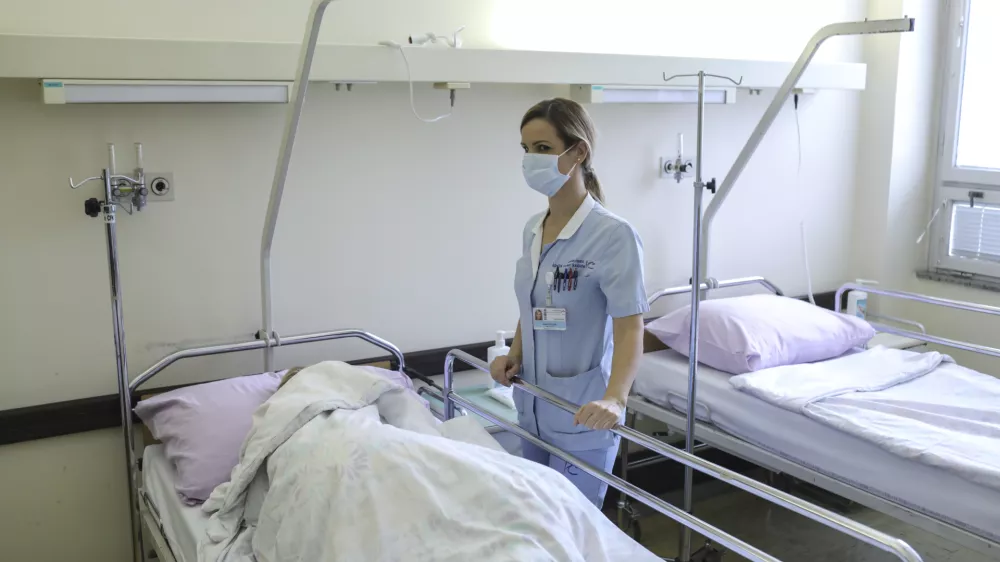 ﻿- 08.01.2019 - odprli začasni Oddelek za epidemije v drugem nadstropju Bolnice dr. Petra Držaja UKC Ljubljana - okužbe dihal – //FOTO: Jaka Gasar