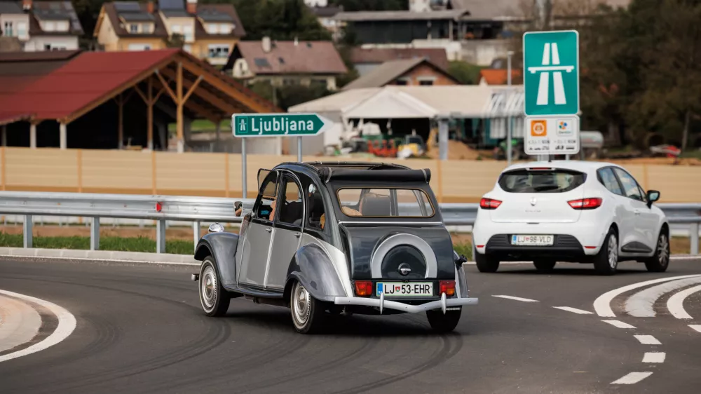 Log-Dragomer.Slovesnost ob koncu projekta izgradnje avtocestnega prikljucka Dragomer na primorski avtocesti med Brezovico in Vrhniko.