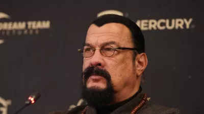 Steven Seagal je prispel v Beograd, kjer bo snemal svoj novi film. F Pixsell
