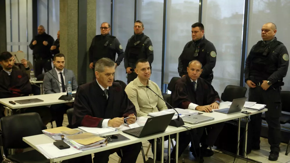 Kavaški klan: Slovenski in črnogorski strokovnjak vsak na svojem bregu