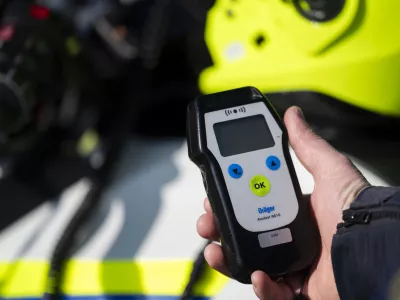 prometni nadzorpolicija - simbolična fotografijaprometna policijavarnost v prometupolicija na motorjihmotoristična policijaprehitri voznikiavtocestna policijaalkotestalkohol v prometu08.04.2025 Policijski nadzor, počivališče PovodjeFOTO: Nik Erik Neubauer