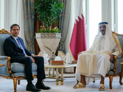 U.S. Secretary of State Marco Rubio meets Qatar's Emir Sheikh Tamim bin Hamad Al Thani at Amiri Diwan, in Doha, Qatar September 16, 2025. REUTERS/Nathan Howard/Pool   TPX IMAGES OF THE DAY