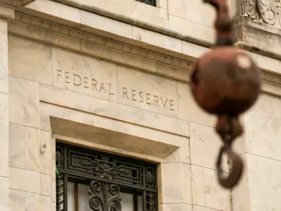 View of the facade as construction continues on the Federal Reserve Board Building, during the Federal Open Market Committee meeting on interest rate policy at the Federal Reserve in Washington, D.C., U.S., September 17, 2025. REUTERS/Ken Cedeno