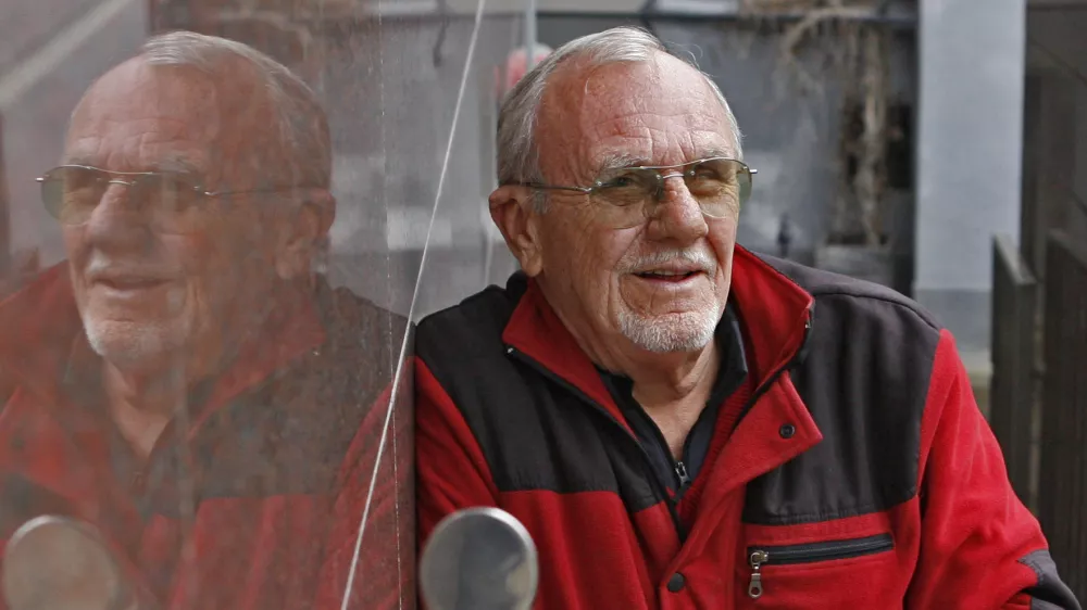 ﻿Evgen Jurič, humorist, satirik, pisatelj in upokojeni novinar //FOTO: Tomaž Skale