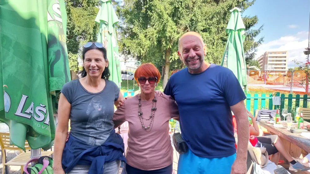 Športni park se zapira, a Savske carice igrajo dalje