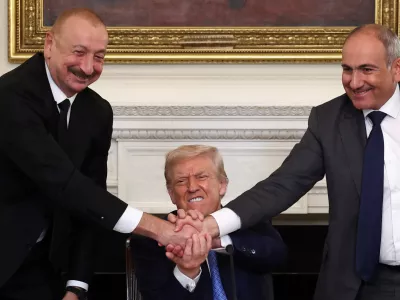 Med optimizmom in številnimi izzivi mirovnega dogovora