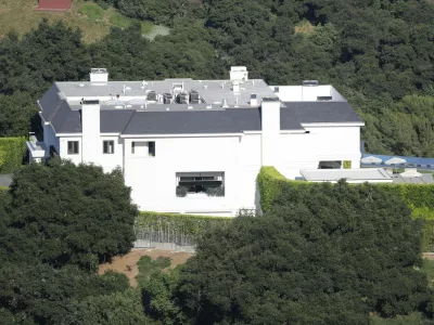 PREMIUM EXCLUSIVE Please contact SIPA PRESS before any use of these exclusive photosThursday, June 13, 2024 - Ben Affleck and Jennifer Lopez spent nearly two years searching for the perfect dream home before ultimately deciding on their  million, 46,000-square-foot Beverly Hills estate, which features 12 bedrooms and 24 bathrooms. However, the couple is now working with luxury real estate firm 'The Agency' to offload the property, which will reportedly soon be featured in a television show, for  million. Facing highly publicized marital issues, Ben moved out weeks ago, and Lopez is currently searching for her new dwelling. Juliano/X17online.com//04SIPA_FIN/Credit:X17/SIPA/2406280701,Image: 885427948, License: Rights-managed, Restrictions:, Model Release: no