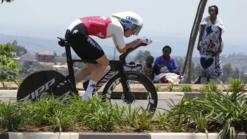 Switzerland's Marlen Reusser competes, during the women's elite individual time trial event, at the road cycling World Championships in Kigali, Rwanda, Sunday, Sept. 21, 2025. (AP Photo/Jerome Delay)