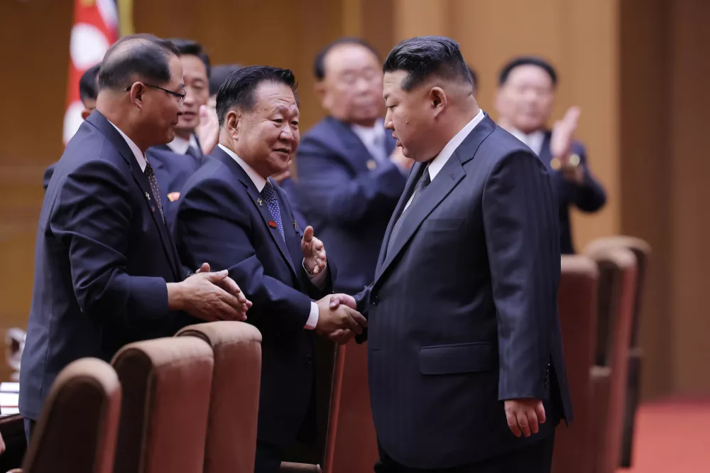 HANDOUT - 22 September 2025, North Korea, Pyongyang: A undated photo released by the North Korean State News Agency (KCNA) shows North Korean leader Kim Jong-un attending a parliamentary session at Mansudae Assembly Hall in Pyongyang. During the session held September 20-21, 2025 Kim said Pyongyang has an intent to sit down with the United States if Washington drops its "hollow" obsession with denuclearization. Photo: -/KCNA/KNS via YNA/dpa - ATTENTION: editorial use only and only if the credit mentioned above is referenced in full