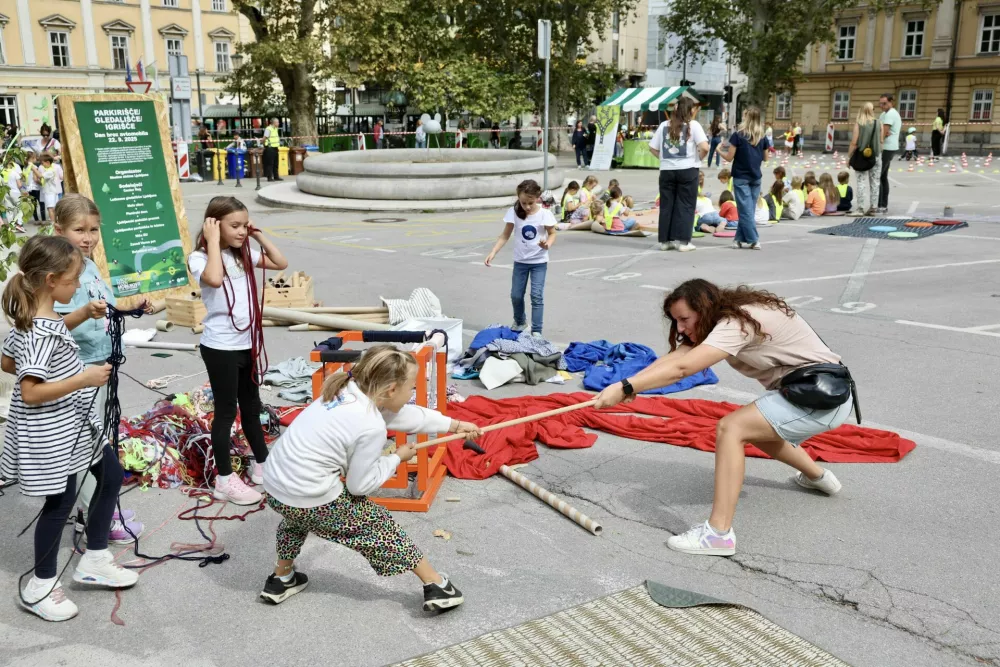 Evropski teden mobilnosti 2025, Ljubljana, Krekov trg. Foto: Jaka Gasar