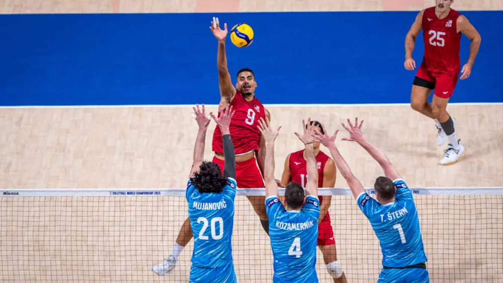 Gabriel Garcia, ZDA, Slovenija