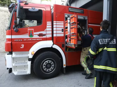 - 06.07.2022 - Gasilsko društvo Ljubljana mesto - gasilci, Poljanski nasip 42//FOTO: Luka Cjuha