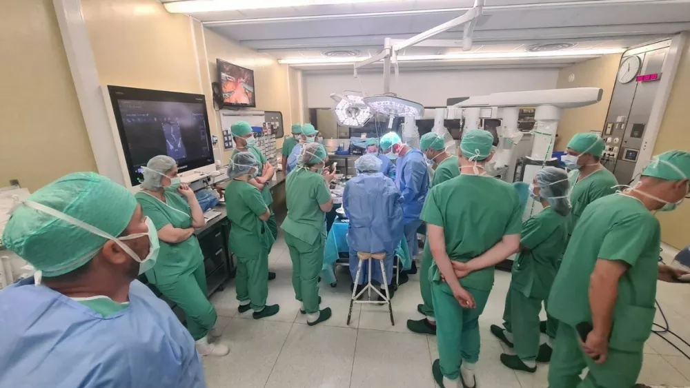 Prva robotska presaditev ledvice / Foto: Ukc Ljubljana