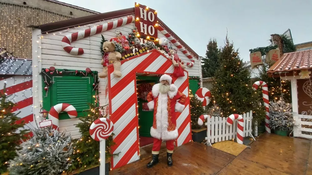 Zagotovo eden najboljših n najbolj avtentičnih Božičkov, ki verjame, da so vsi otroci pridni. / Foto: Vesna Levičnik