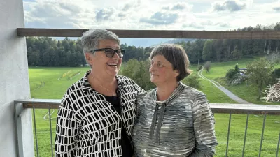 Dragica Rovšček in Jana Lipušček, darovalka in prejemnica darovane ledvice, presaditev ledvic / Foto: Nika Ozebek