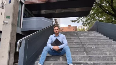 Slovenec, ki podira meje: doktor znanosti, glasbenik in prvak v dvigovanju uteži