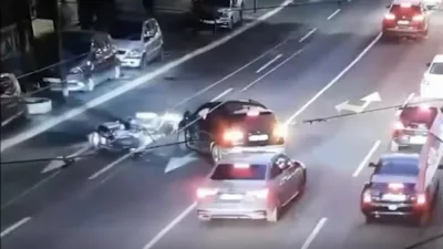 Bizarna prometna nesreča v Beogradu.