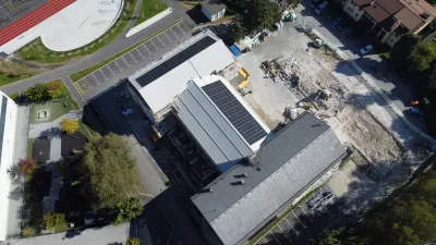 Zaradi statičnih tveganj morali porušiti del knjižnice