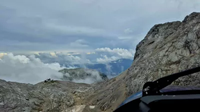 gorsko reševanje s helikopterjem na triglavu