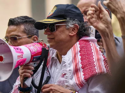 FILE PHOTO: Colombian President Gustavo Petro addresses pro-Palestinian demonstrators at Dag Hammarskjold Plaza outside U.N. headquarters during the 80th United Nations General Assembly in New York City, U.S., September 26, 2025. REUTERS/Bing Guan/File Photo