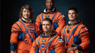Posadka, ki čaka na pot: Reid Wiseman, Christina Koch, Victor Glover in Jeremy Hansen. / Foto: Nasa