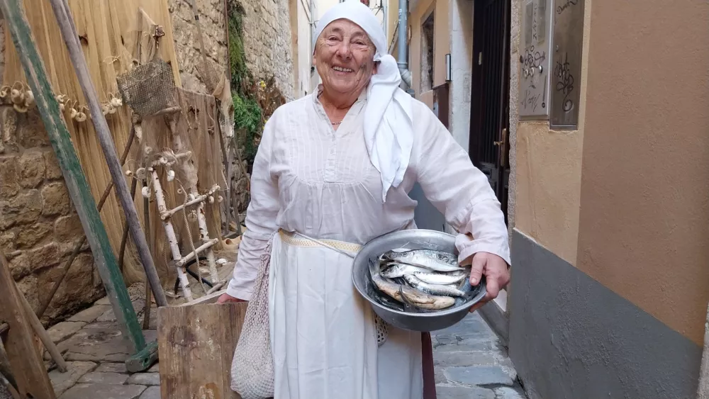Tržnica oživela starinski vsakdan Pirana