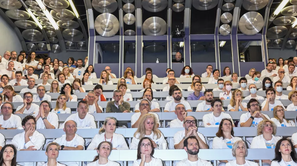  - 09.01.2024 – opozorilna stavka zdravnikov in zobozdravnikov - zdravniki in zobozdravniki zaradi neuresničenih zavez vlade iz že sklenjenih sporazumov opozorilno stavkali. protest //FOTO: Nik Erik Neubauer 