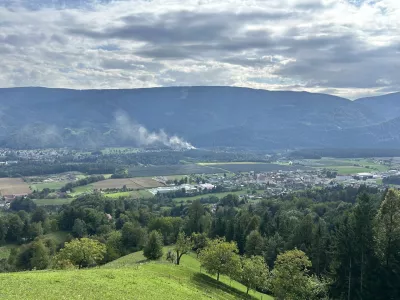 Ruse.Pozar v poslovnih prostorih na obmocju Rus.