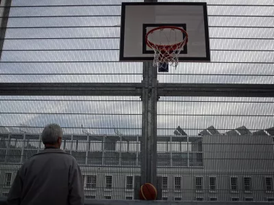 - ilustrtivna fotoggrafija - - Zavod za prestajanje kazni zapora Dob pri Mirni - zapor//FOTO: Luka Cjuha / Foto:: Luka Cjuha