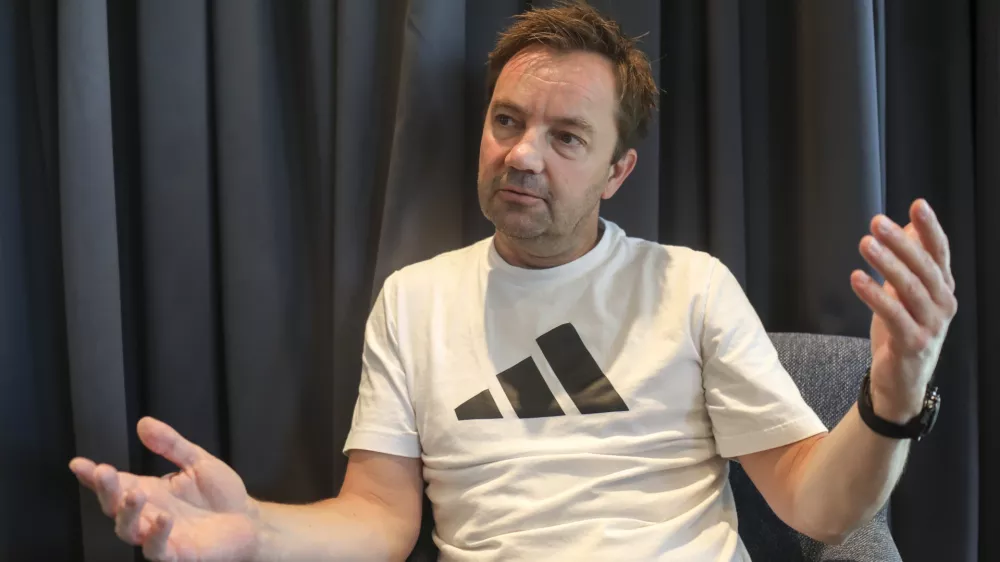 - 04.08.2022 - Roman Krajnik, trener najboljše svetovne športne plezalke Janje Garnbret  //FOTO: Jaka Gasar