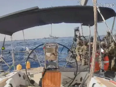 A screengrab from a live stream video shows Israeli navy forces approaching the vessel the Marinette, believed to be the only ship from the Global Sumud Flotilla still sailing towards Gaza, which flotilla organisers report has now been intercepted, October 3, 2025. Global Sumud Flotilla/Handout via REUTERS THIS IMAGE HAS BEEN SUPPLIED BY A THIRD PARTY. MANDATORY CREDIT. NO RESALES. NO ARCHIVES.