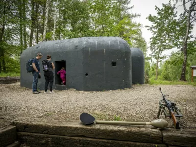 Objekt lehkého opevnění v Krásné Studánce, který nadšenci loni zrekonstruovali do podoby z roku 1938, byl letos poprvé zpřístupněný veřejnosti, 11. května 2024, Liberec.,Image: 871955888, License: Rights-managed, Restrictions:, Model Release: no