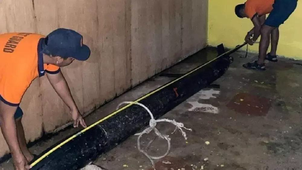 Domnevno kitajski dron, ki so ga ujeli filipinski ribiči. Foto: filipinska obalna straža