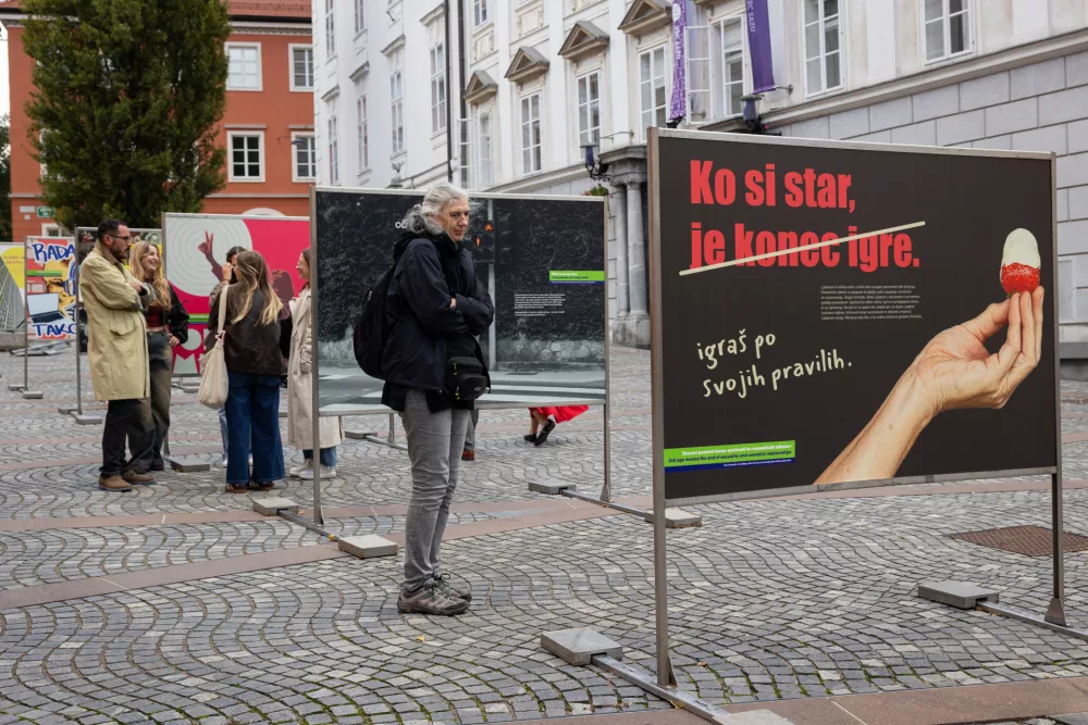 Ko padejo maske: razstava, ki vas bo prisilila v razmislek o starosti